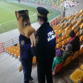 Klakson z odblaskami na Stadionie Miejskim